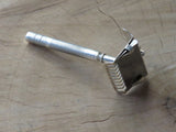 Walker & Hall safety razor (V416)