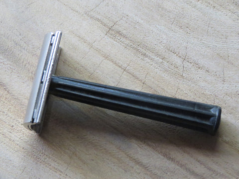 Gillette Tech Black Bakelite handle (V367)