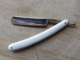 The Hamburg ring Extra hollow straight razor (VR 54)