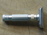 Adjustable safety razor. DE22