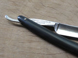 Simmons Hardware company 'Hornet' razor (VR 69)