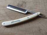 'Picadilly' best silver steel razor (VR 70)